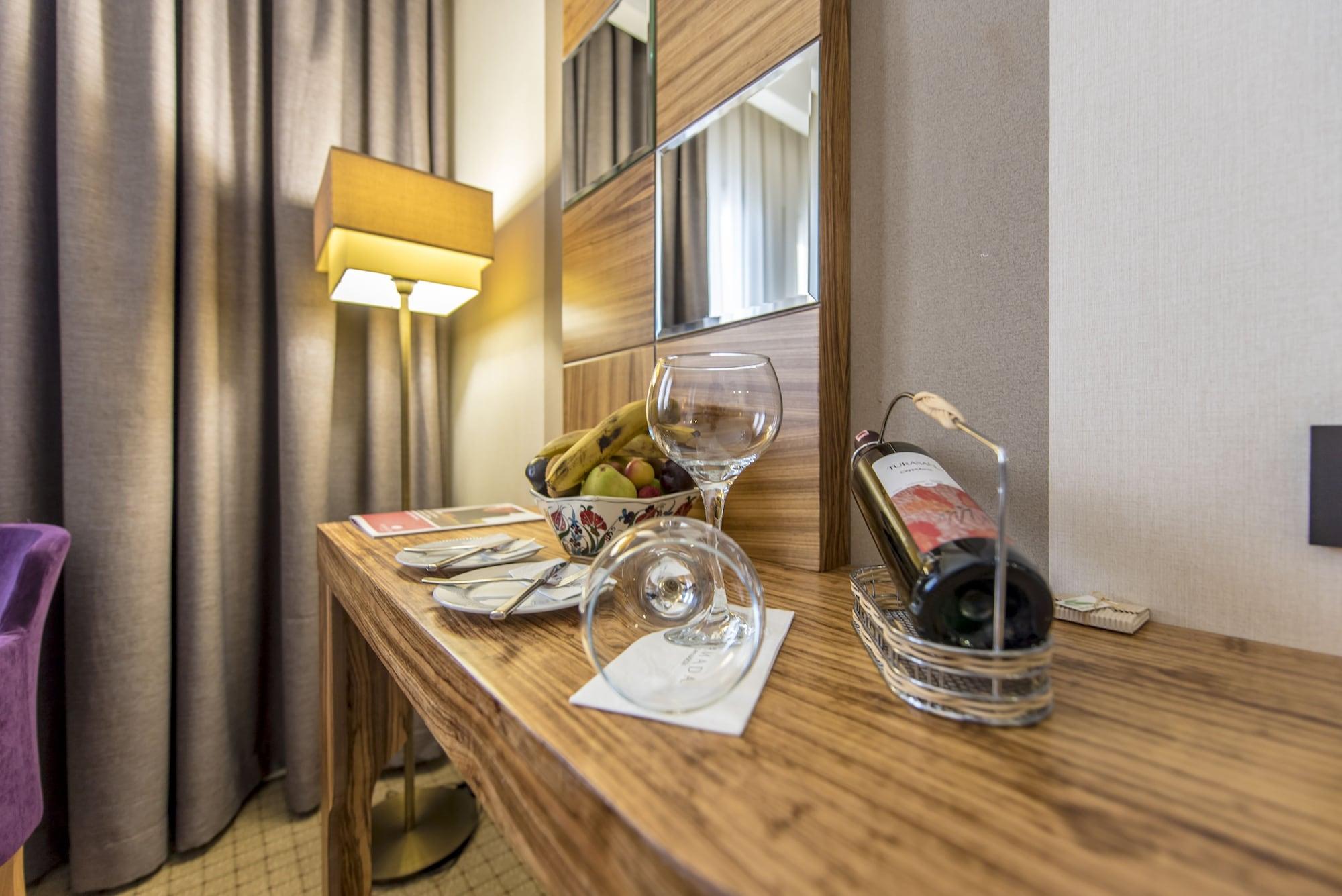 Ramada By Wyndham Cappadocia Hotell Ortahisar Exteriör bild
