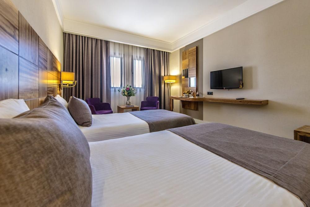 Ramada By Wyndham Cappadocia Hotell Ortahisar Exteriör bild
