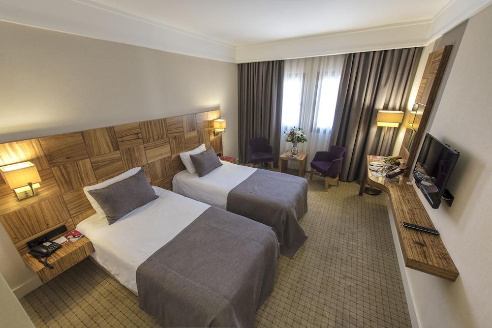 Ramada By Wyndham Cappadocia Hotell Ortahisar Exteriör bild