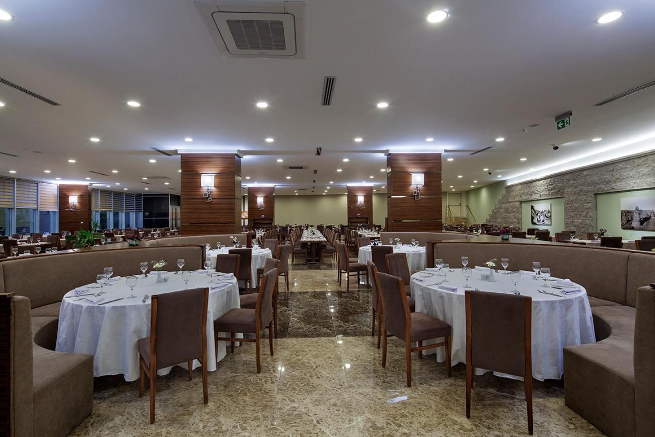 Ramada By Wyndham Cappadocia Hotell Ortahisar Exteriör bild