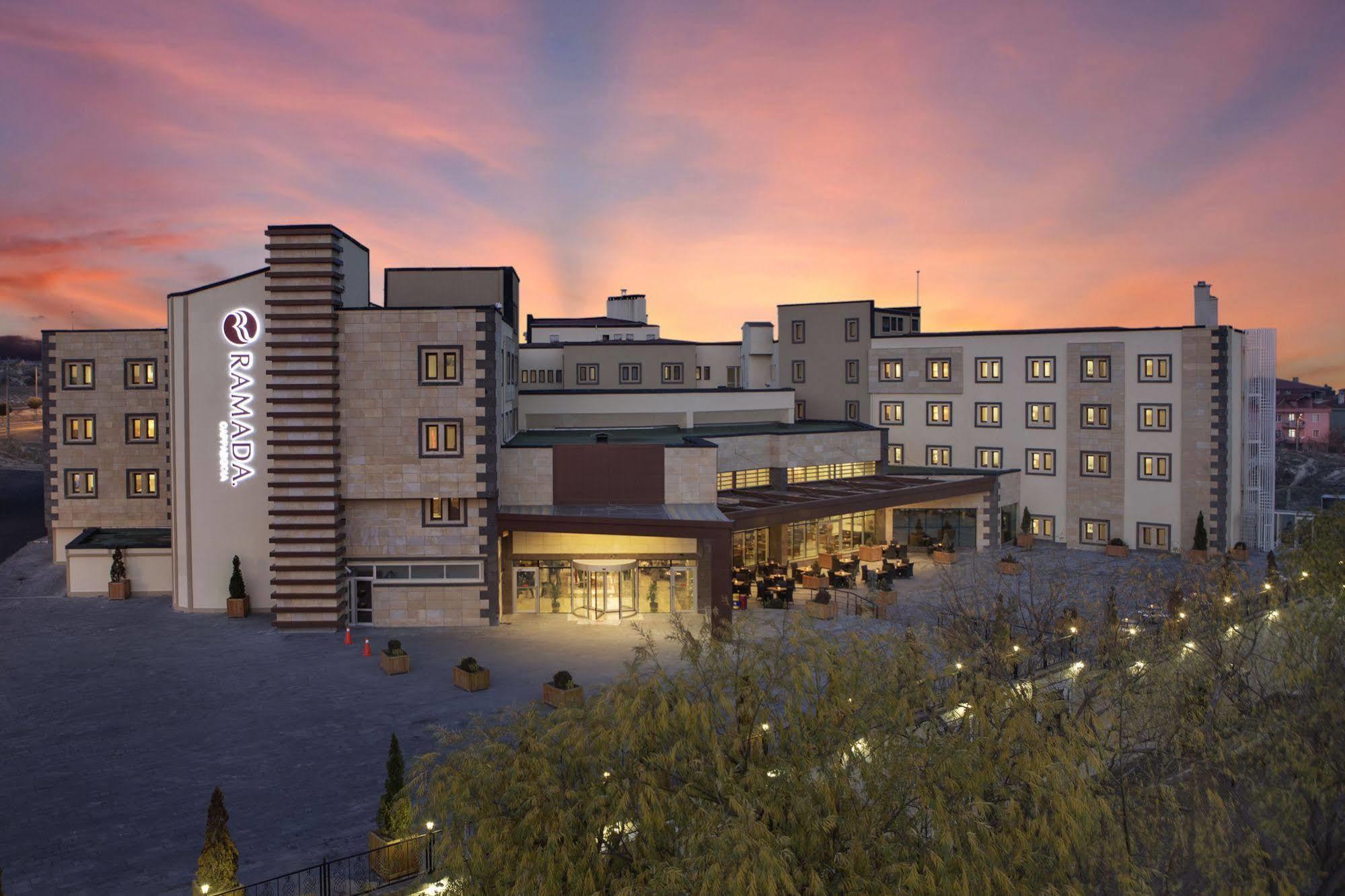Ramada By Wyndham Cappadocia Hotell Ortahisar Exteriör bild